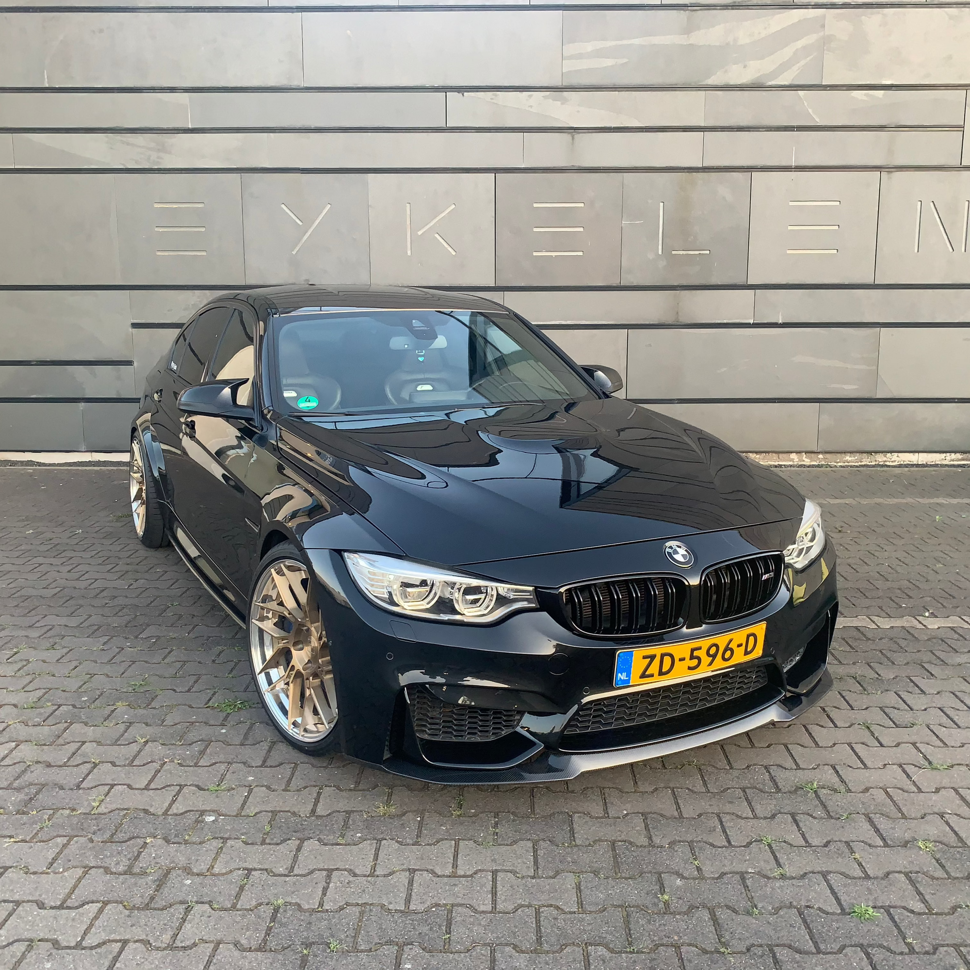 BMW M3, M4 (F80 Sedan F82 Coupé, F83 Cabrio) CS Style Front Lip Carbon Fiber